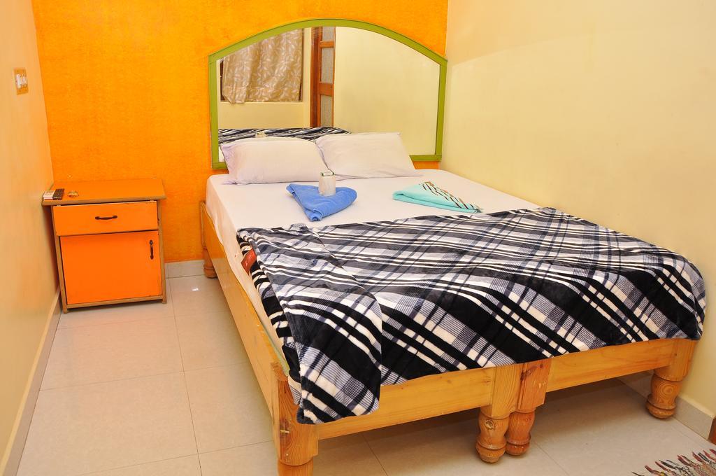 Thilak Home Stay Hampi Extérieur photo